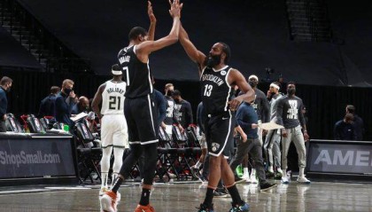 新赛季部分赛程公布 鹿网揭幕战 湖网圣诞大战