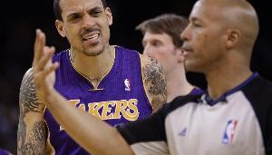 乐鱼体育-巴爷：NBA生涯一共被罚款60万美元 现在要养四个孩子有点悔不当初