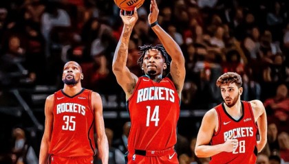 乐鱼官网-连签史密斯卡佩拉！火箭扎心湖人造豪阵：防守王牌辅佐杜兰特冲冠