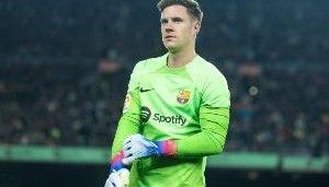 记者：特尔施特根抵达甘伯体育城，预计今日与弗里克会面