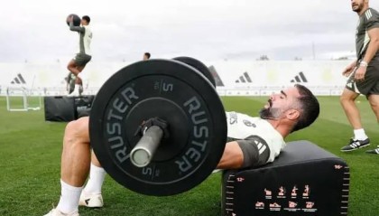 乐鱼体育-马卡：皇马将在3周内参加7场比赛，球员目前状态出色