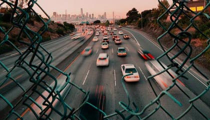 乐鱼APP下载-FIBA三篮回顾赛场时刻:来自博士和内兰德季奇的空中连线